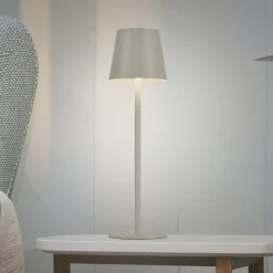 JUST LIGHT. Euria LED-bordlampe, grå-beige jern IP54