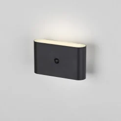 JUST LIGHT. LED-batteridrevet væglampe Ziddy sort Sensor 3.000K