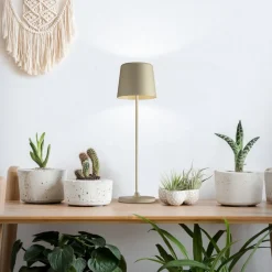 Kaami LED-bordlampe, dæmpbar guld mat