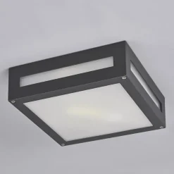 Kantet udendørslampe Nerea
