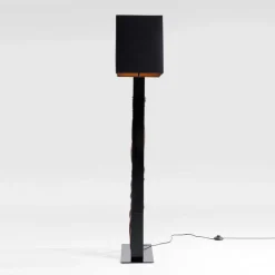 Kare Nature Wave gulvlampe med træ