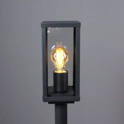 Karo gadelampe med skumringssensor