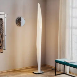 kdln gulvlampe Shakti, sølv, hvid satineret, højde 200 cm