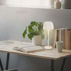 LED-bordlampe Loca, antik hvid, højde 36 cm, metal/plast