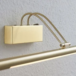 LED-gallerilampe Mailine med kontakt, messing