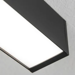 LED-loftlampe Bounce, sort, længde 113 cm, CCT, aluminium