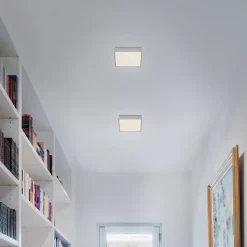 LED-loftslampe Flame Star, 15,7 x 15,7 cm sølv