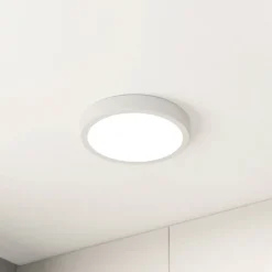 LED-loftslampe Fueva 5 IP44 3000K hvid Ø21cm
