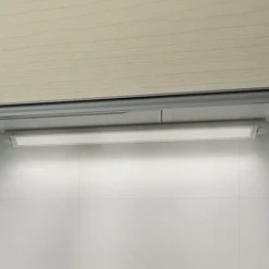 LED-møbellampe til påbyg. 957, længde 77 cm