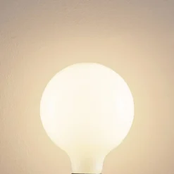 LED-pære E27 6W 2.700 K G125 kan dæmpes opal 3 stk