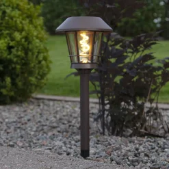 LED-sokkellampe solcelle Fergus i lygteform