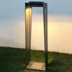 LED-solcellelampe Skaal i aluminium, 70 cm, grå