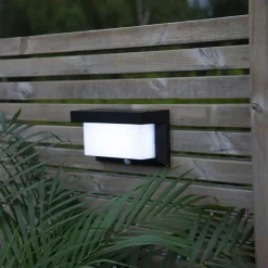 LED-solcellelampe Valla med bevægelsessensor