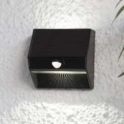 LED-solcellelampe Wally med opad- og downlight
