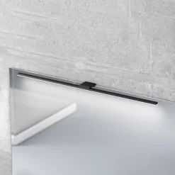 LED-spejlbelysning Triga IP44 sort 80 cm, 3.000K