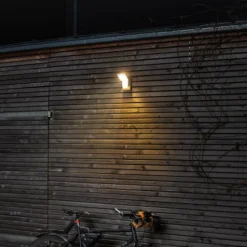 LEDVANCE Endura Pro Spot sensor LED-spot 16W hvidt