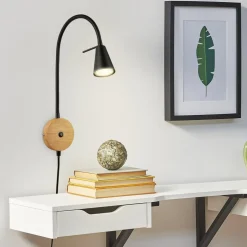 LED-væglampe 2180015 med trædetalje