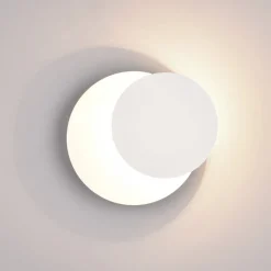 LED-væglampe Mio, rund linse, mat hvid, indirekte
