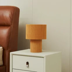 Lindby bordlampe Jone, lysebrun, tekstil, 30 cm høj, E27