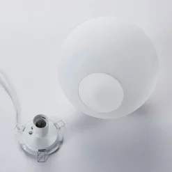 Lindby bordlampe Marike, hvid, glas, kugle, Ø 25 cm, E27