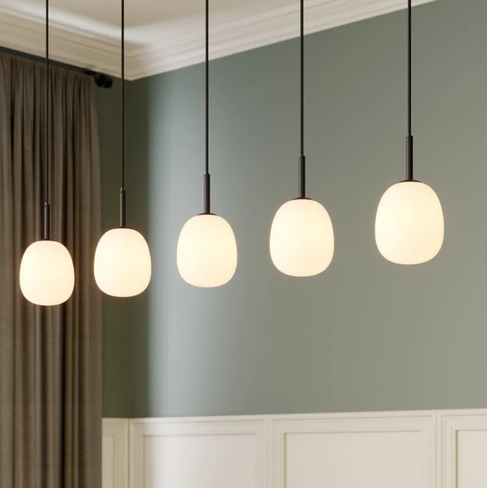 Lindby Etiena pendellampe, 5 lyskilder, opal glas