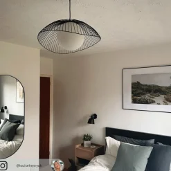 Lindby Fabronia hængelampe, gitter, glaskugle