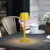 Lindby genopladelig LED-lampe Gaja, gul, USB, IP44, RGBW, dæmpbar