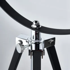 Lindby gulvlampe Mineva. sort/guld, metal, højde 180 cm