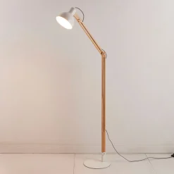 Lindby gulvlampe Shivanja, træ, justerbar, 146 cm, E27