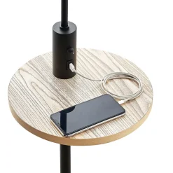 Lindby gulvlampe Zinia, sort, hylde, USB-tilslutning