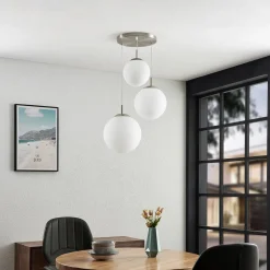 Lindby hængelampe Heleska, hvid, glas, 3 lyskilder, Ø 47cm