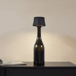 Lindby LED-bordlampe Linor, sort, USB, touch-dimmer