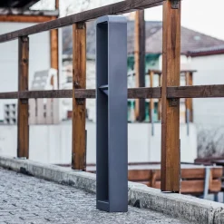 Lindby LED-gadelampe Darko, 100 cm, grå, metal, IP54