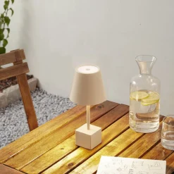 Lindby LED genopladelig bordlampe Janea CUBE, beige, metal