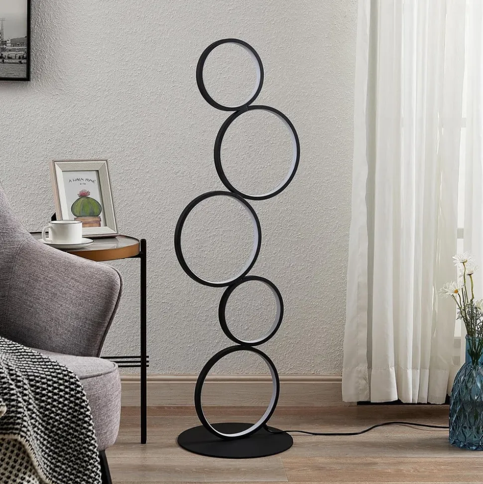 Lindby LED-gulvlampe Jacek, sort, metal, 110 cm, ringe