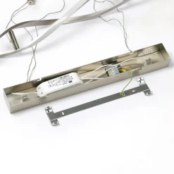 Lindby LED-hængelampe Auron, nikkelfarvet, metal, dæmpbar