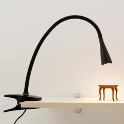 Lindby LED-klemmelampe Baris, højde 44 cm, sort, 3000K