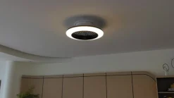 Lindby LED-loftventilator Mamuti, sort, støjsvag, Ø 55 cm