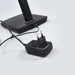 Lindby LED-skrivebordslampe Kuno, sort, USB, touchdæmper