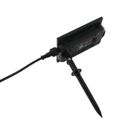 Lindby LED-solcellejordspyd Syrene, 18 cm, sort, aluminium