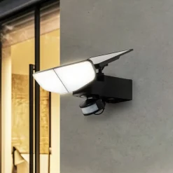Lindby LED-solcellelampe Naelin, sort, sensor, IP44