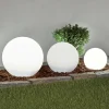 Lindby LED-solcellelamper Lago, sæt med 3, kugler, jordspyd, hvid