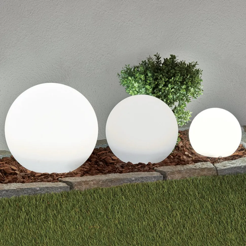 Lindby LED-solcellelamper Lago, sæt med 3, kugler, jordspyd, hvid