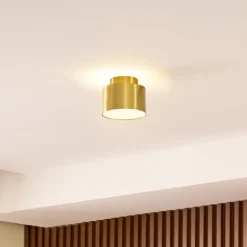 Lindby LED-spotlight Nivoria, 11 x 9 cm, guldfarvet, metal