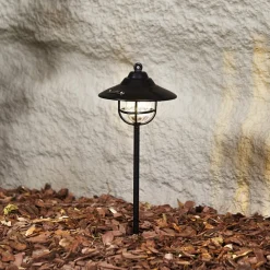 Lindby LED-udendørslampe Ketil, sort, jordspyd, batteri