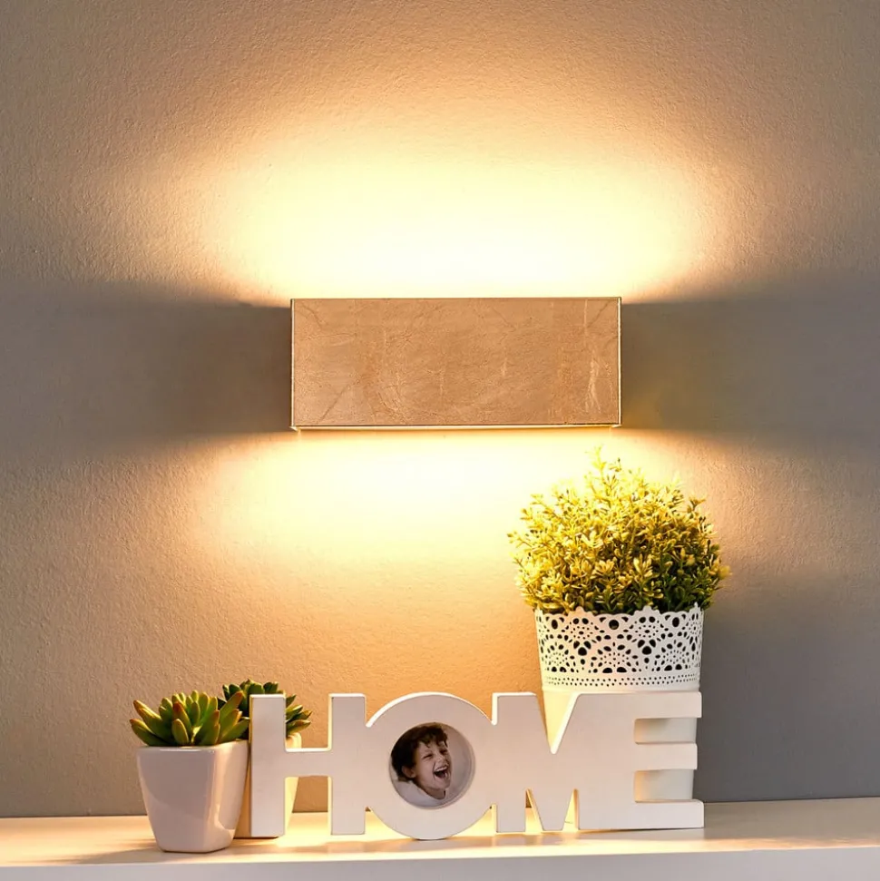 Lindby LED-væglampe Quentin, 23 cm bred, guldfarvet, metal