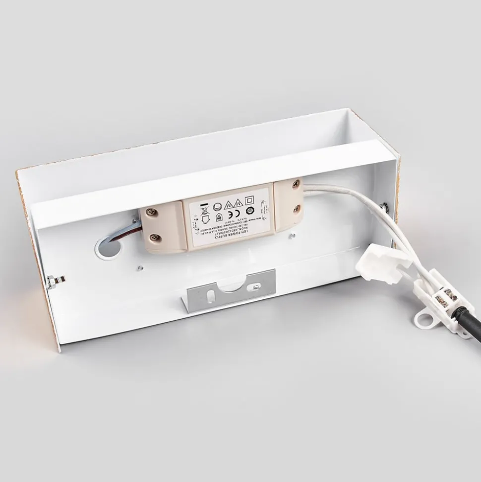 Lindby LED-væglampe Quentin, 23 cm bred, guldfarvet, metal
