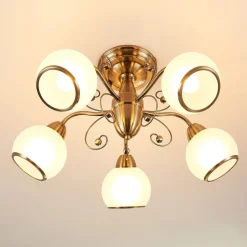 Lindby loftlampe Corentin, 5 lyskilder, hvid/messing, glas