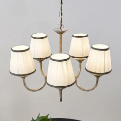 Lindby lysekrone Lumiel, 5-lys, creme/messing, tekstil
