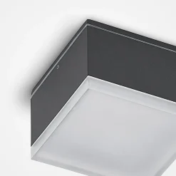 Lindby Mathea udendørs LED-loftlampe, kantet